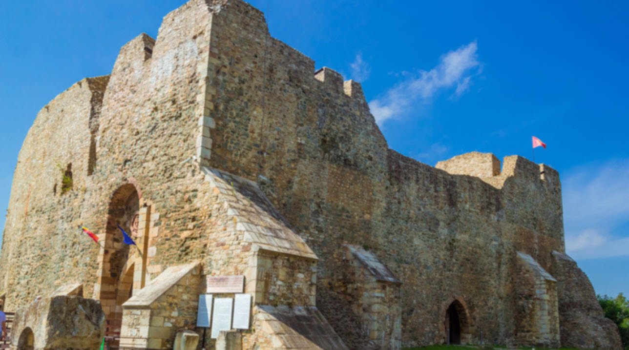 Cetatea Noua a Romanului, Romania, Romania